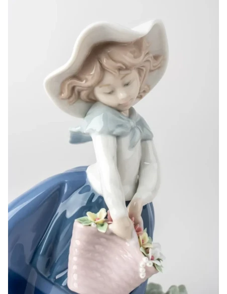 Lladró - Scultura Ragazza con Borsa - Porcellana