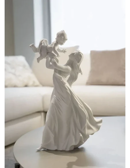 Lladró - Mother Sculpture My Beautiful Baby - Matte White