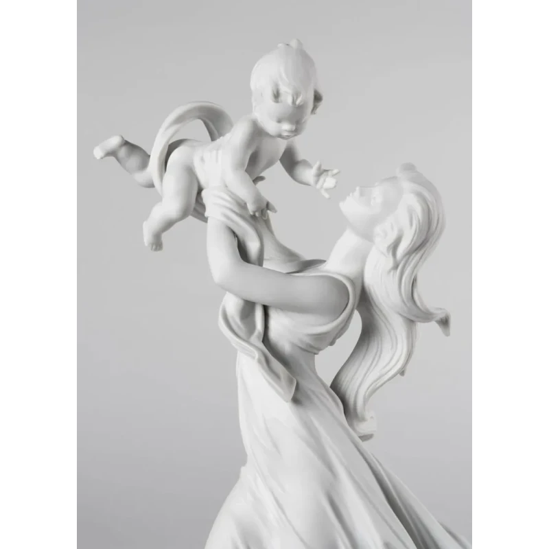 Lladró - Mother Sculpture My Beautiful Baby - Matte White