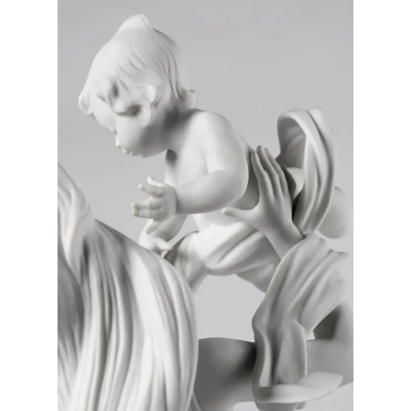 Lladró - Mother Sculpture My Beautiful Baby - Matte White