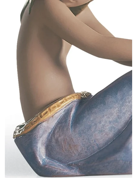 Lladró - South Sea Girl Sculpture - Porcelain Stoneware