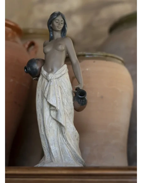 Lladró - Water Tank Sculpture - Porcelain Stoneware