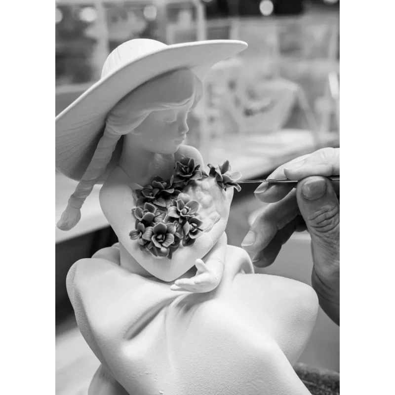 Lladró - Girl with Flowers Sculpture - Porcelain