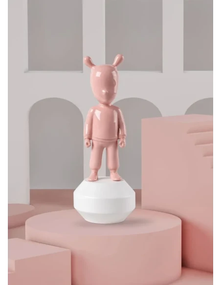 Lladró - The Pink Guest Sculpture - Pink / White