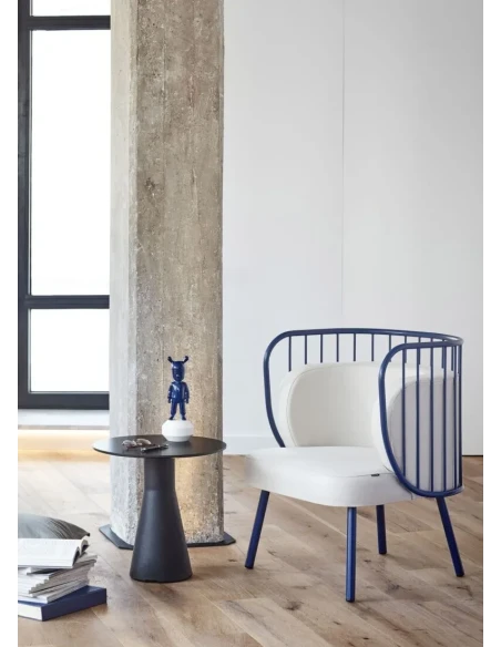 Lladró - The Dark Blue Guest Sculpture - Dark Blue / White