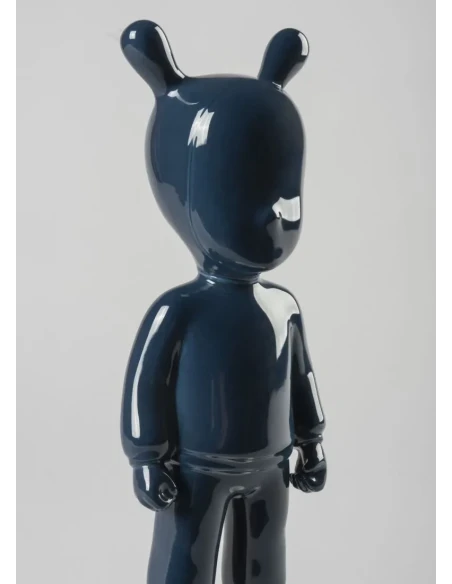 Lladró - The Dark Blue Guest Sculpture - Dark Blue / White