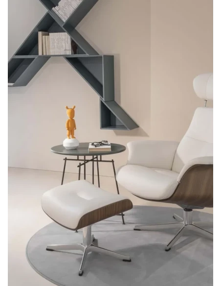 Lladró - The Orange Guest Sculpture - Orange / White