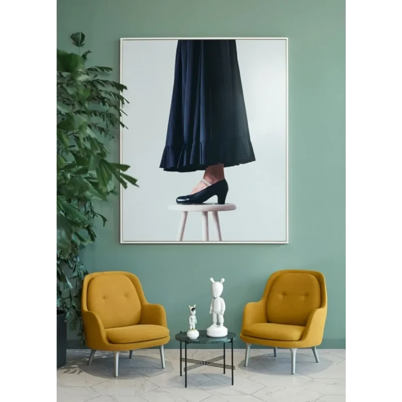 Lladró - The White Guest Sculpture - White