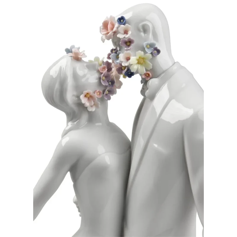 Lladró - Love Flowers Sculpture I - Porcelain