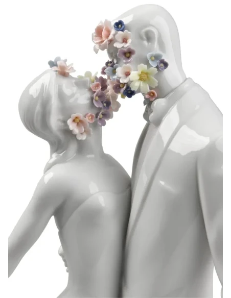 Lladró - Love Flowers Sculpture I - Porcelain