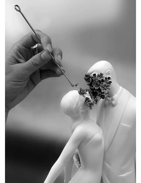 Lladró - Love Flowers Sculpture I - Porcelain