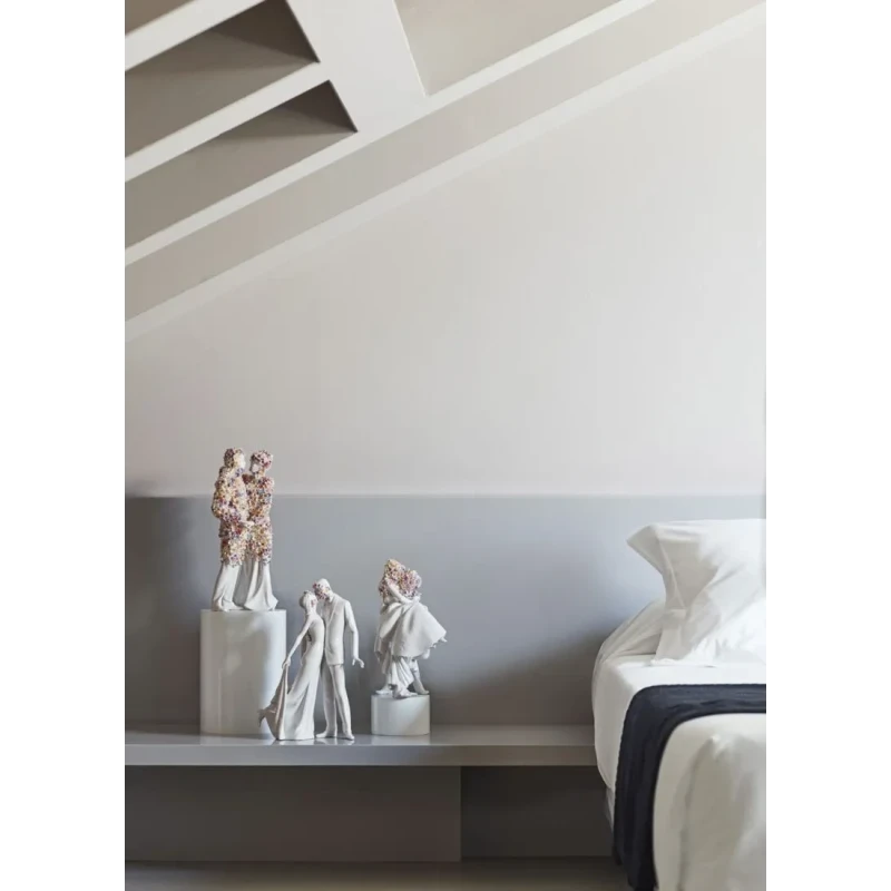 Lladró - Love II Flowers Sculpture - Porcelain