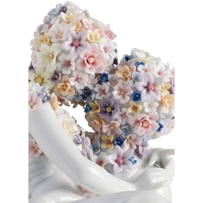 Lladró - Love II Flowers Sculpture - Porcelain