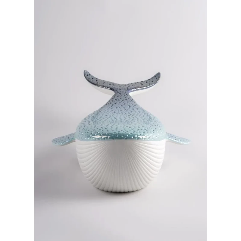 Lladró - Whale Sculpture - Porcelain