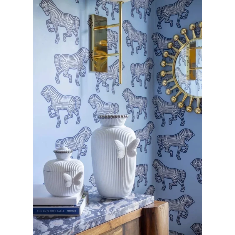 Lladró - Lady Luck Vase by Olga Hanono - White