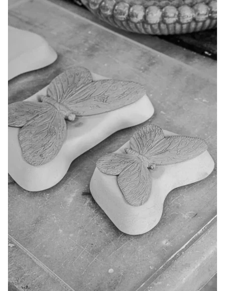 Lladró - Lady Luck Jewelry Box by Olga Hanono - White