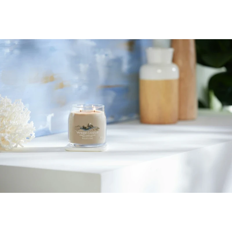 Yankee Candle - Amber & Sandalwood - Candela in Giara Media