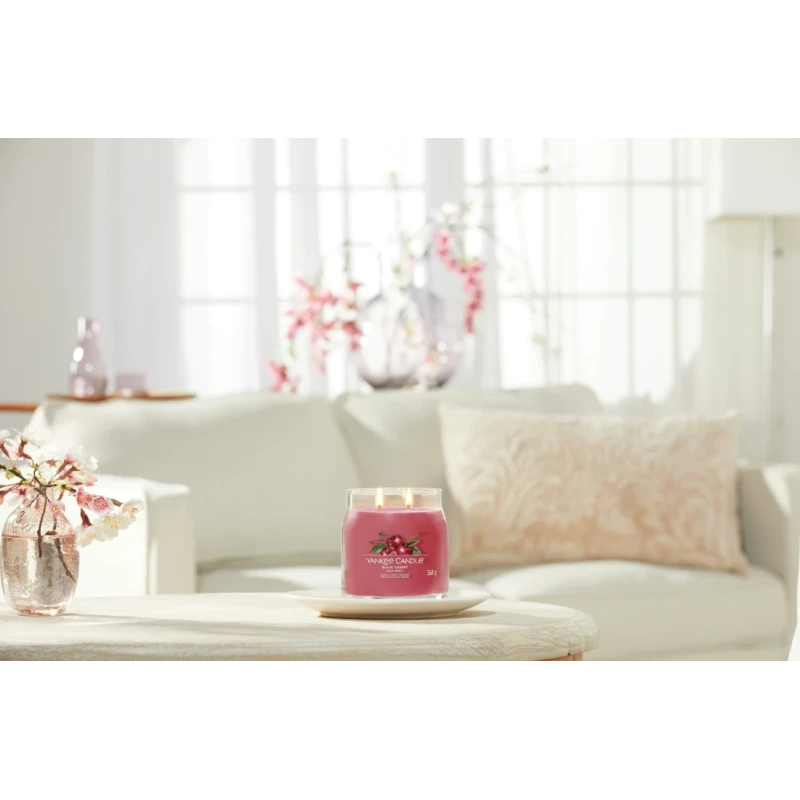 Yankee Candle - Black Cherry - Candela in Giara Media