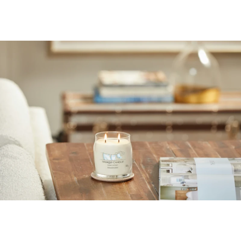 Yankee Candle - Clean Cotton® Medium Jar