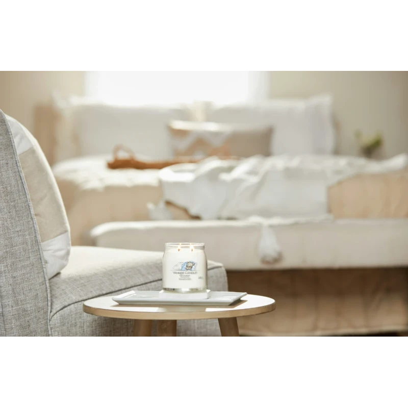 Yankee Candle - Soft Blanket - Medium Jar Candle