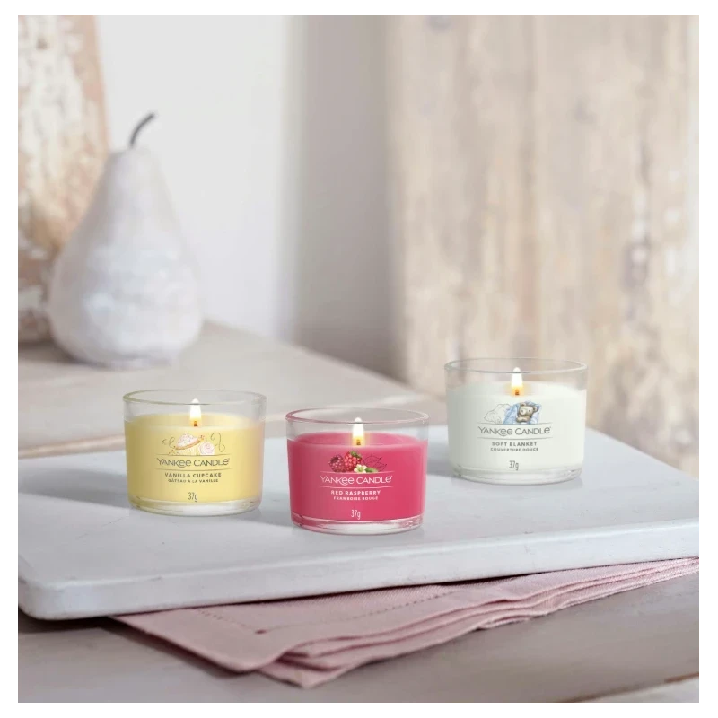 Yankee Candle - Vanilla Cupcake - Glass Votive Candle