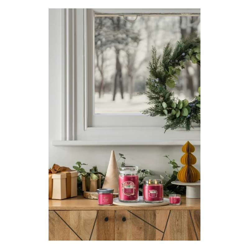 Yankee Candle - Santa on Skis - Glass Votive Candle