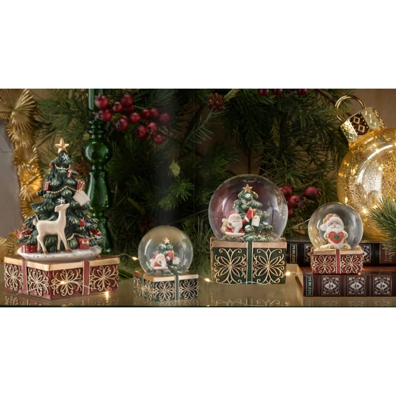 Henriette - Santa Claus with Heart Globe Decoration - Red